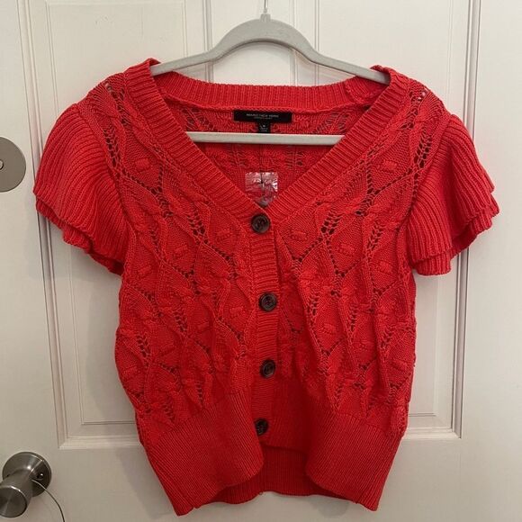 NWOT Marc New York Andrew Marc Red Crochet Short Ruffle Sleeve Sweater Size S - Picture 1 of 7
